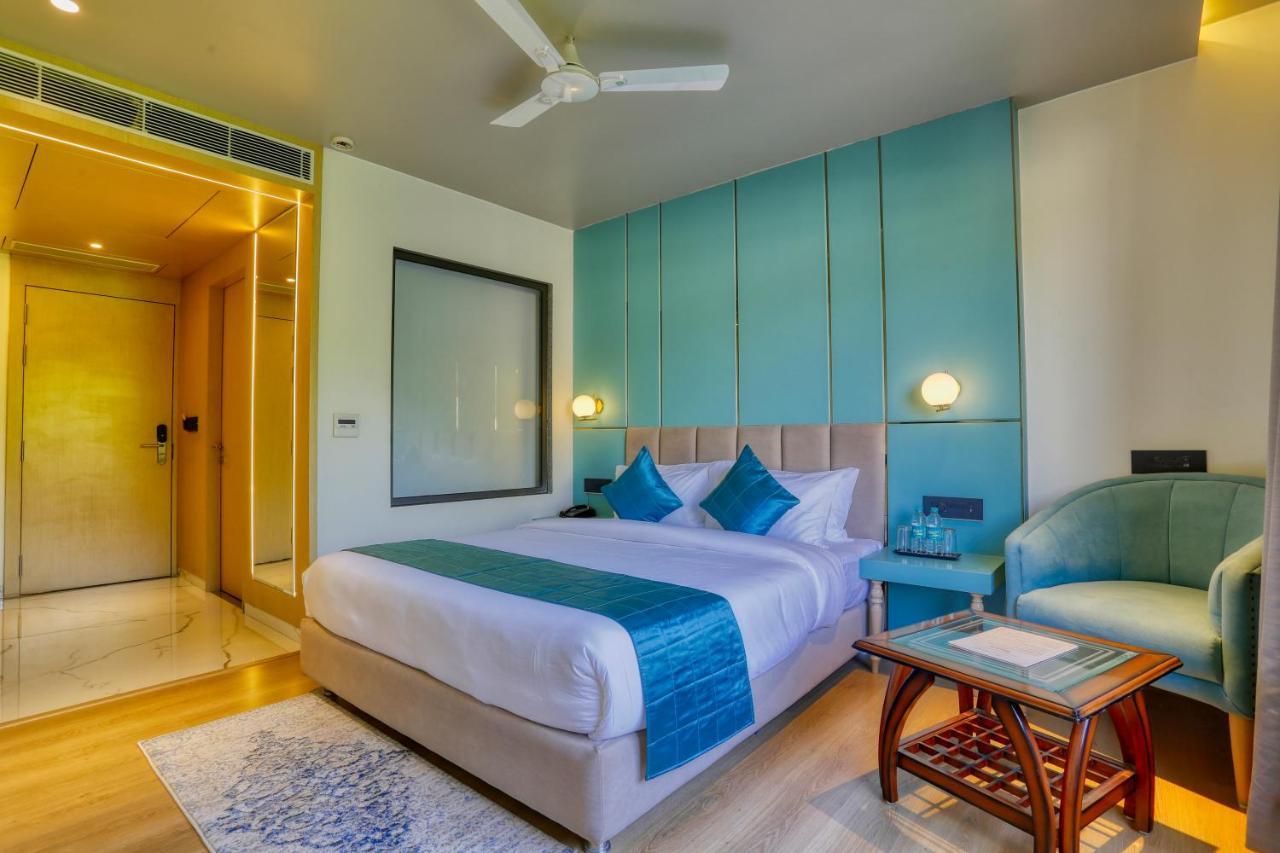 The Vincent Inn Bhopal Exterior photo