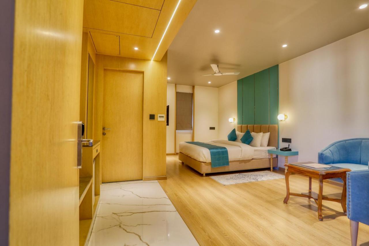 The Vincent Inn Bhopal Exterior photo